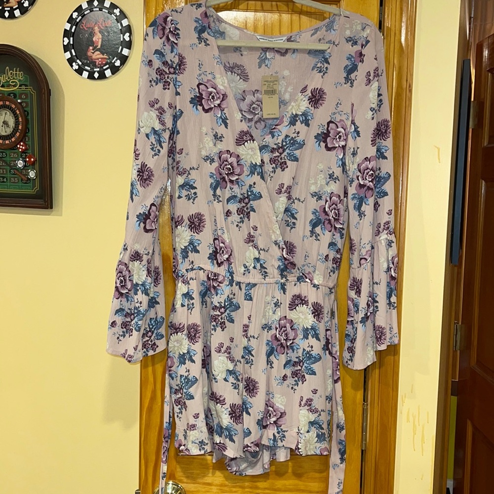 American Eagle Floral Romper!